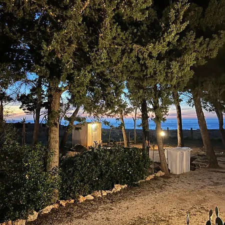 בית נופש I Tramonti Di Cofano קסטלוצו